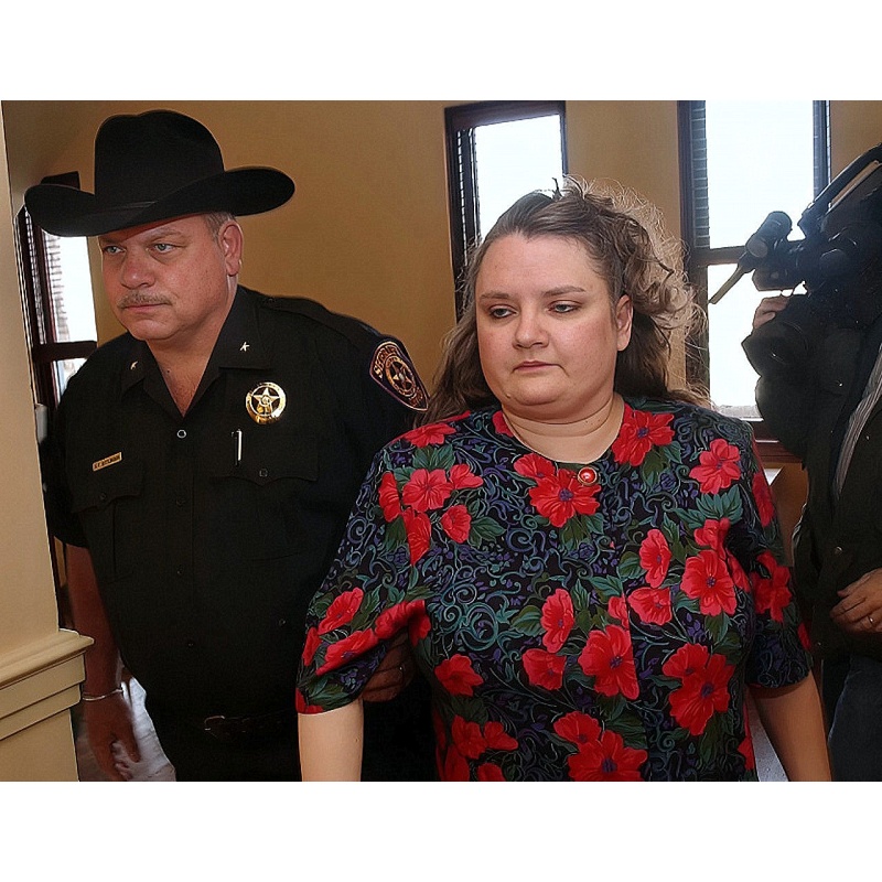 VICKIE DAWN JACKSON | Angel Of Death Who Killed At Least 10 Patients At The Nocona Hospital In Texas Between 2000-01, Using The Muscle Paralytic Drug Mivacurium. Despite Protesting Her Innocence, She Was Found Guilty On All Counts And Sentenced to Life |