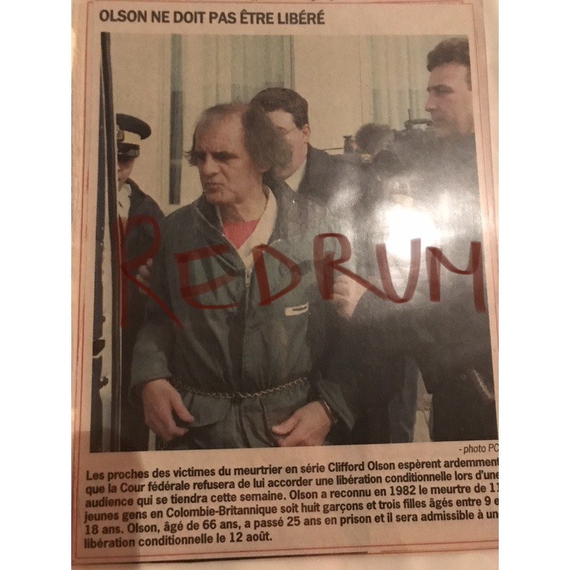 Clifford Olson original French newspaper clipping « Olson has to stay behind bars » from 2000