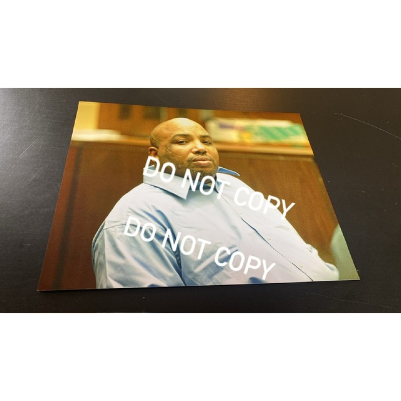 Convicted serial killer Chester Turner signed 8x10 photograph